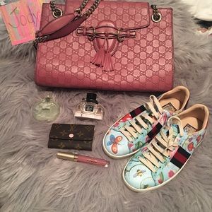 Gucci Emily guccissima large plum EUC